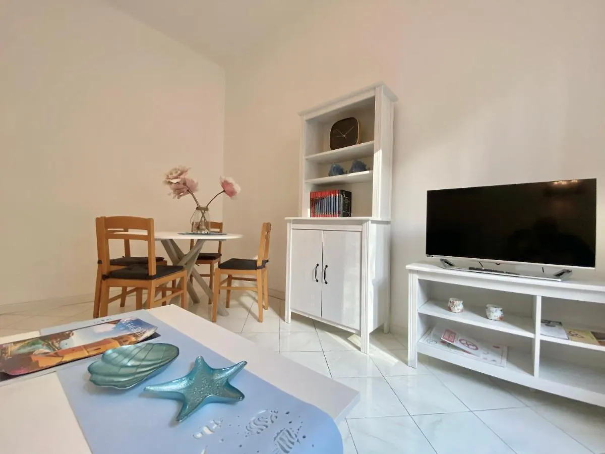 Terminal Apartment Genua