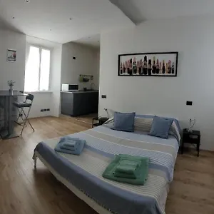 https://appartamento-docfahouse.it-lombardy.com